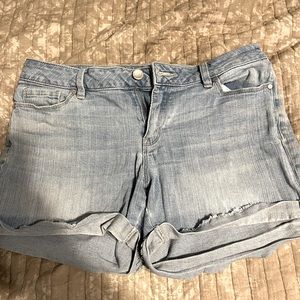 Size 28 Light Washed Denim Shorts ANA